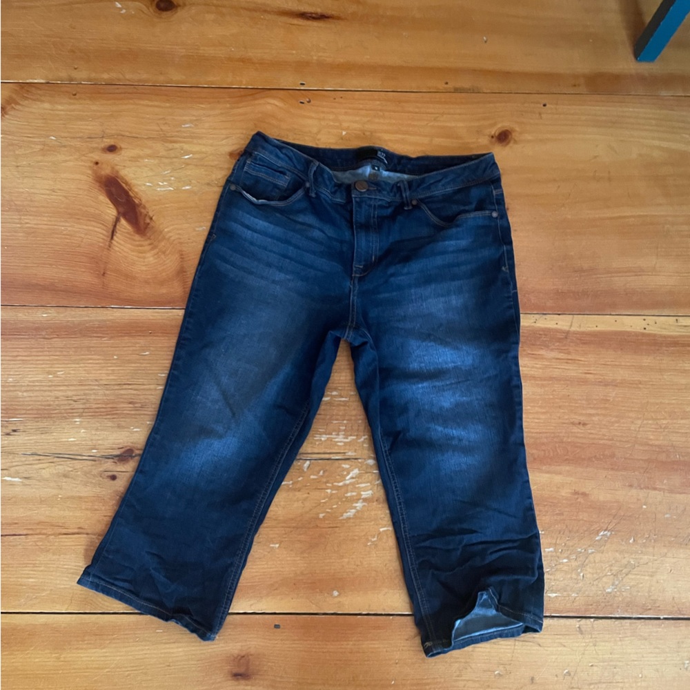 1822 Capris